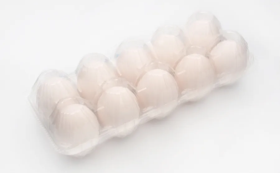 パックに入った生卵